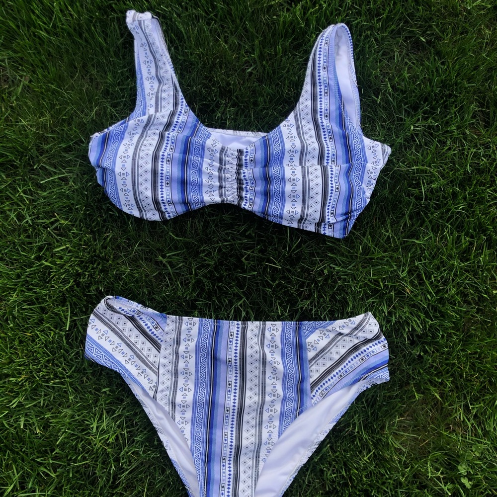 Bathing suit